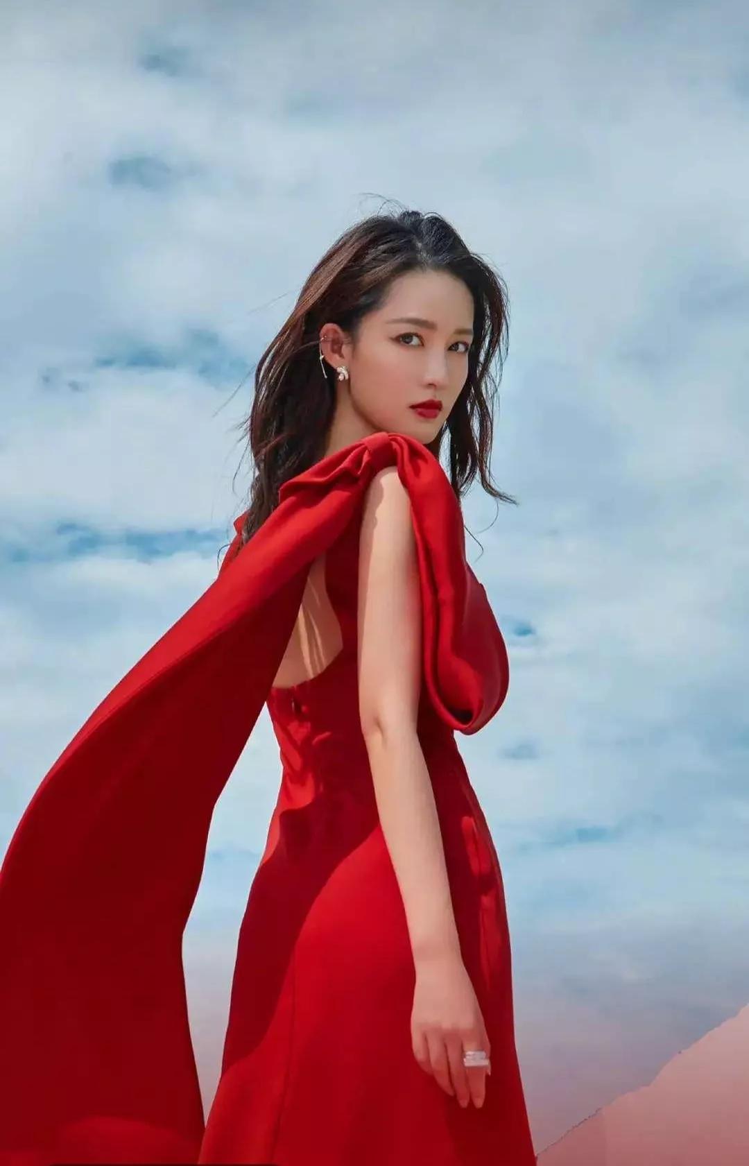 手机大片，女星王子文、李沁和毛晓彤