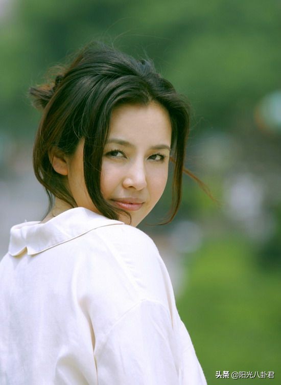 6位生不逢时的内地女星：十年貌美无人识，一朝“大妈”天下知