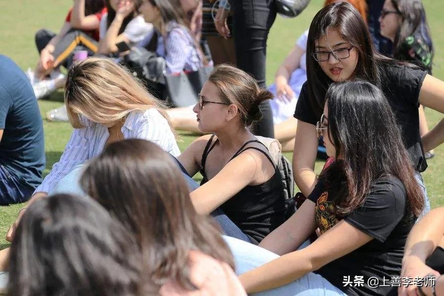 是985大学好还是211大学好（留学研究生和985研究生）