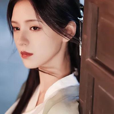 张予曦：青春靓丽，唯美灵动，温婉迷人