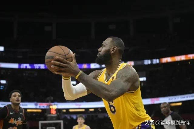 最强nba哪些人物好用(保罗·班切罗谈NBA现役最强五人，新状元会看球且懂球，前途无量)