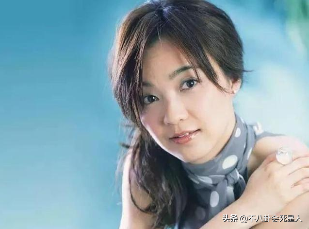 粘贴九首歌曲，皮肤失败，精神障碍，未婚生活，银杏的幸福