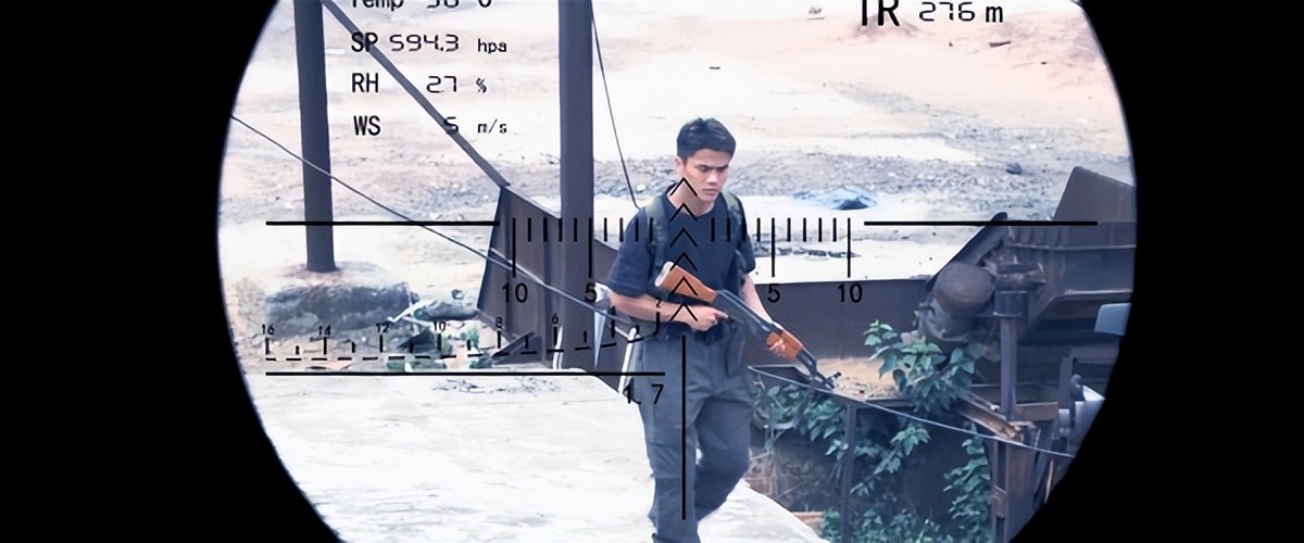 吴京硬汉枪战动作片《战狼》武器解析盘点