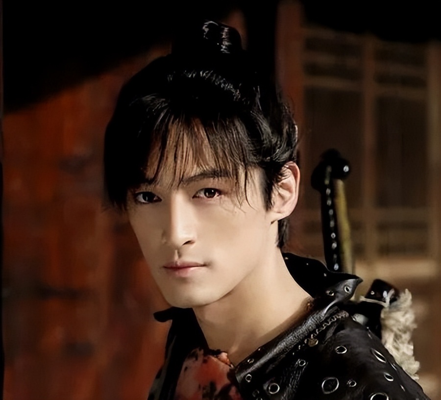 五官不端正就别演古偶了，所谓“玉面小郎君”，还得看这10位明星