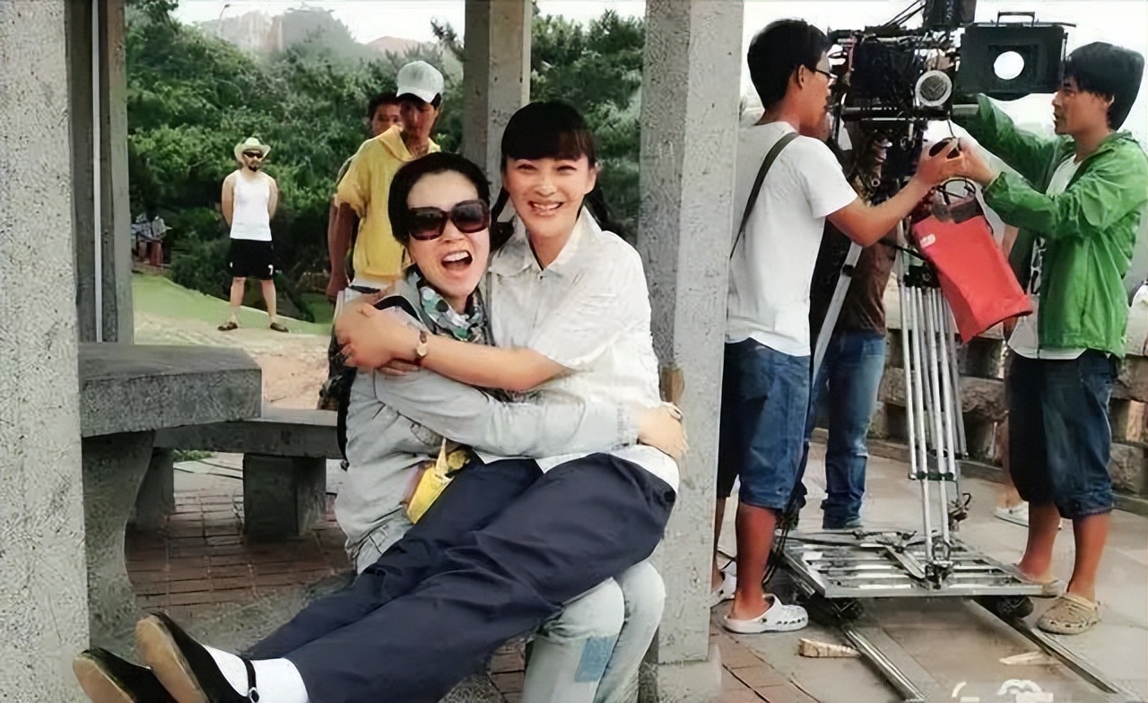 《父母爱情》拍摄10周年了！剧中演员晒出我们没见过的花絮照