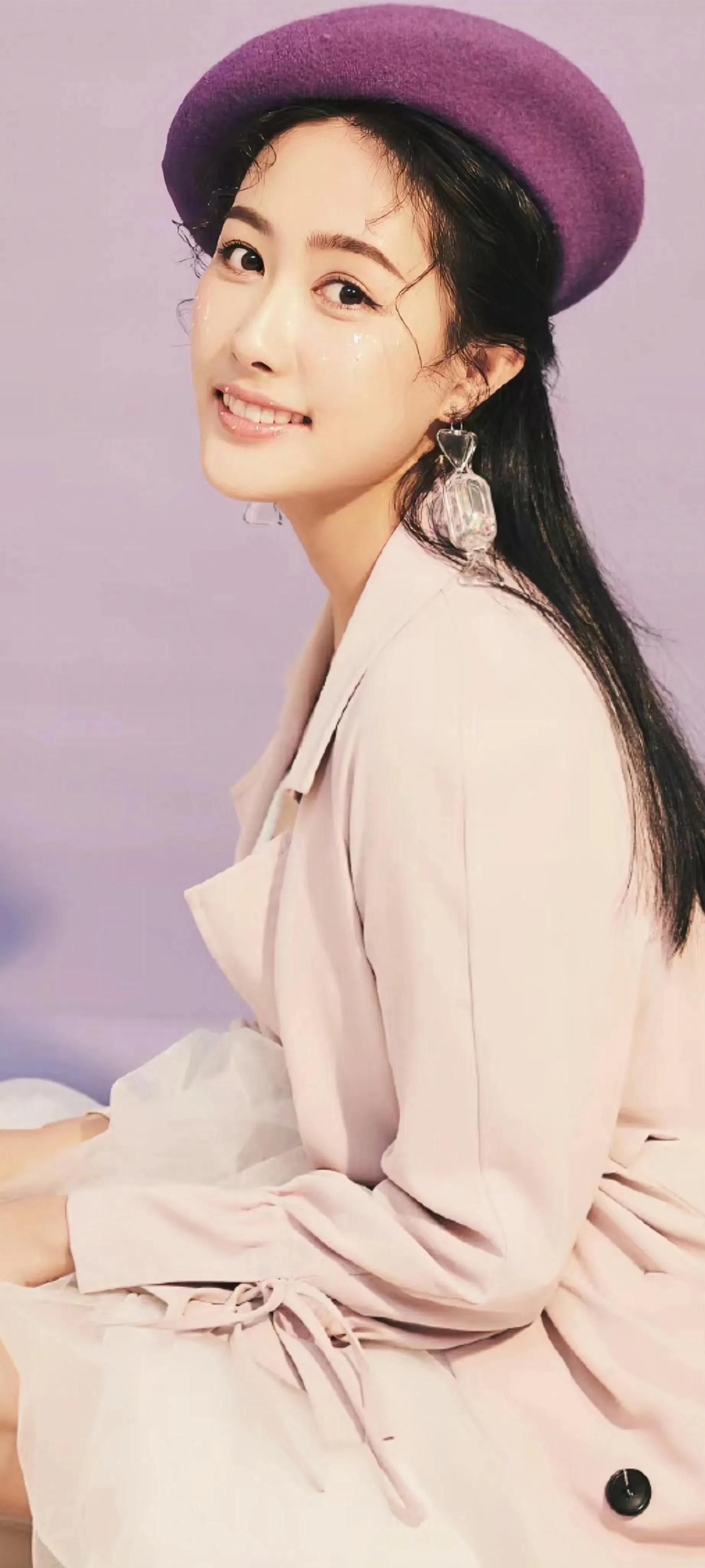 端庄美丽的张子璇