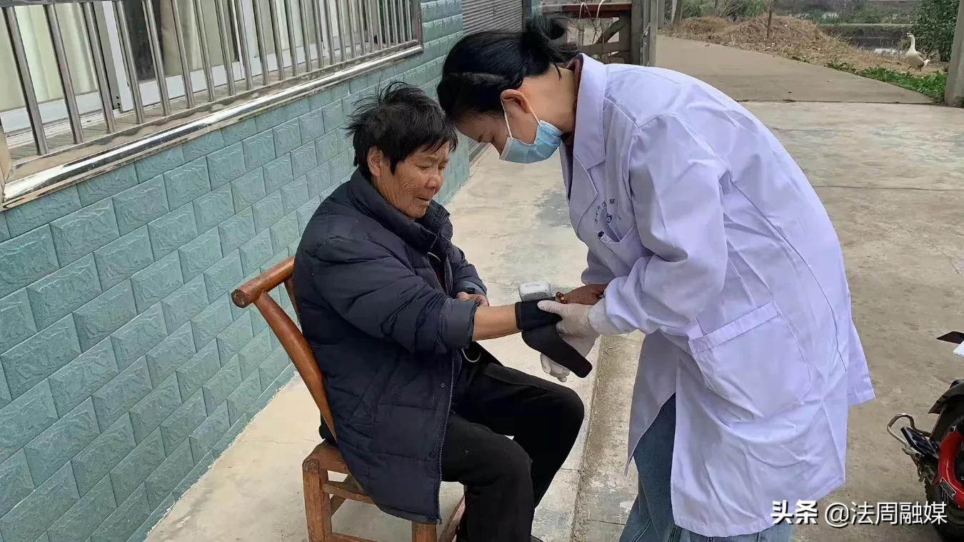 学雷锋 在行动——澧县梦溪镇开展志愿医疗服务行动