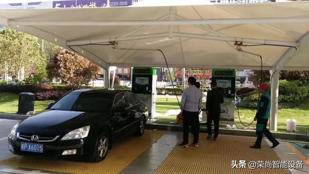 自助洗车vs自动洗车，哪个更适合你？