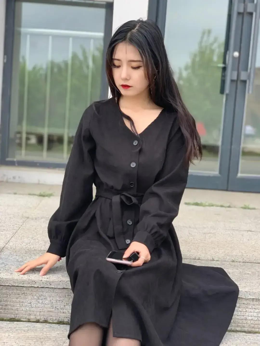 精美黑色服饰穿搭的美女 街拍美图合集