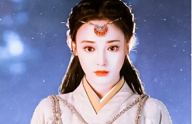 给“公主演得最好的10个演员”排个名，戚薇倒数，赵丽颖仅排第五