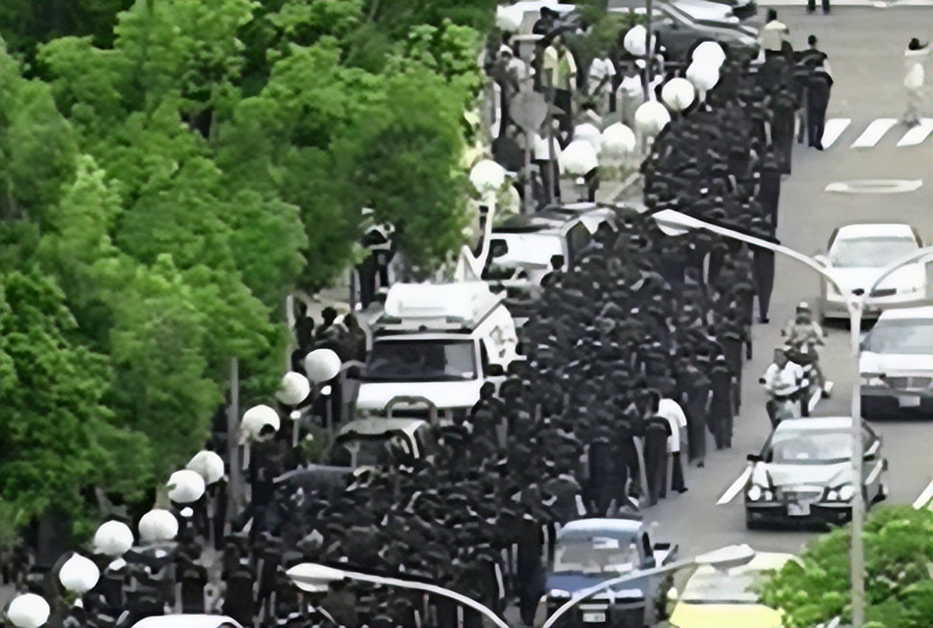 胡慧中：林青霞的接班人，挚爱的两个男人，一个惨死一个锒铛入狱