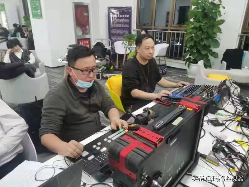 平谷区重点企业与紧缺急需人才直播“云牵手”，铠甲一号全程助力