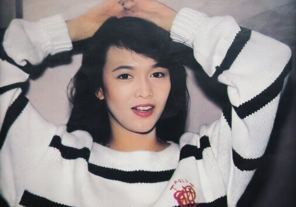 “香江奇女”郑裕玲：两段感情耗费26年青春，64岁未婚没孩子