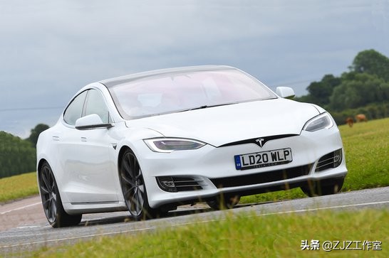 特斯拉S型轿车：电动豪华轿车的标杆之作