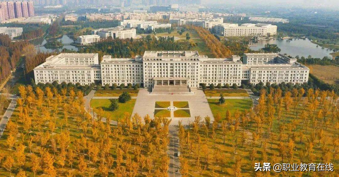 被称为“人间烟火”的成都，大学到底有多好？