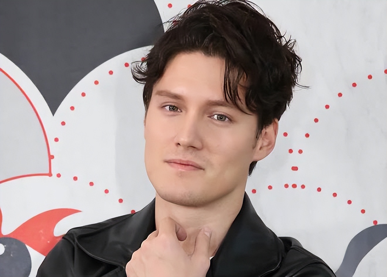 盘点七大星二代男神，牛津学霸、混血王子、音乐天才……