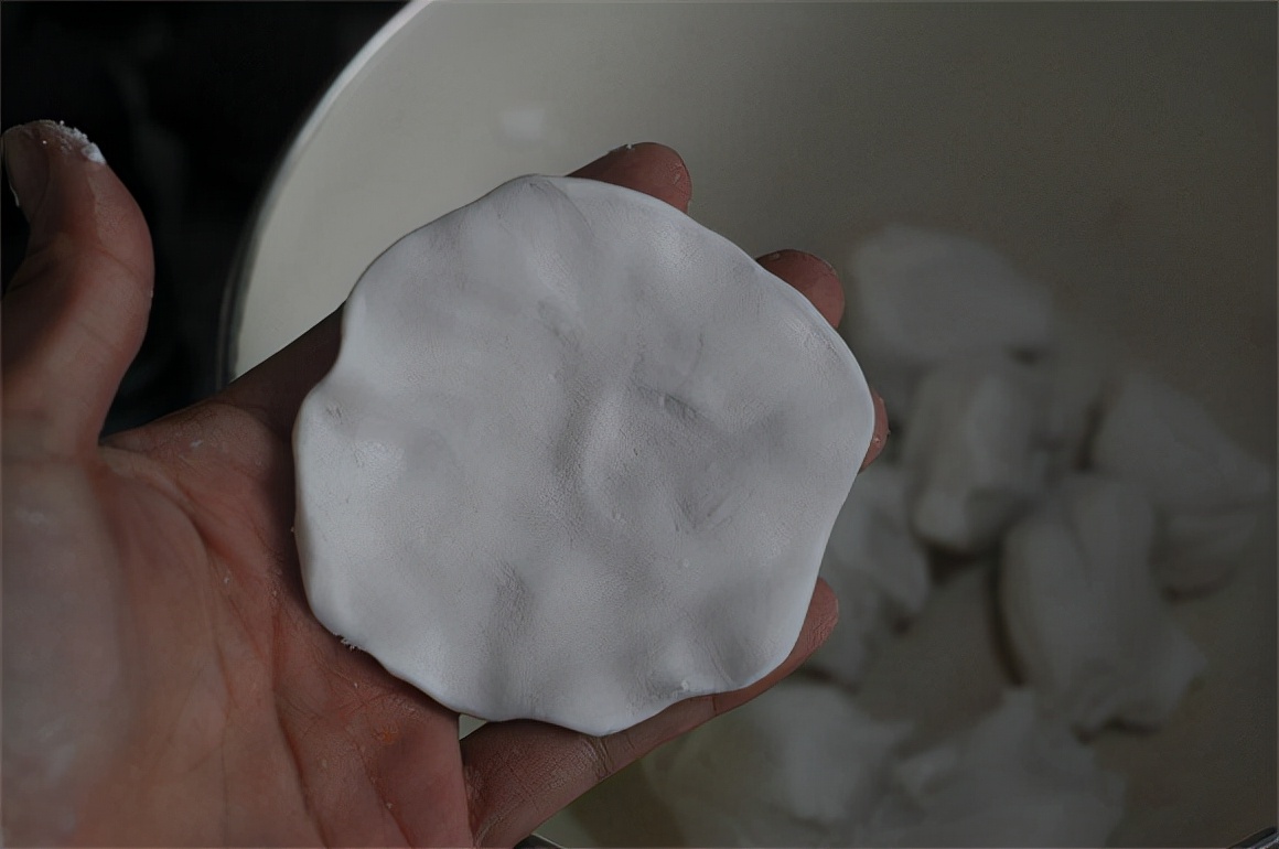 冬天吃红薯不如糕，1买就是10斤，不煮也不烤，一口一个超解馋