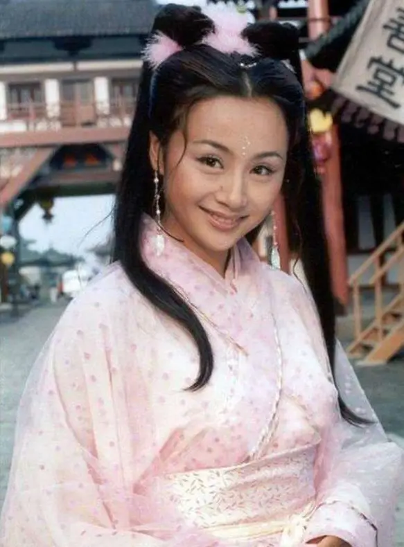 千娇百媚一颗痣，娱乐圈8位“痣美人”，谁最有味道？