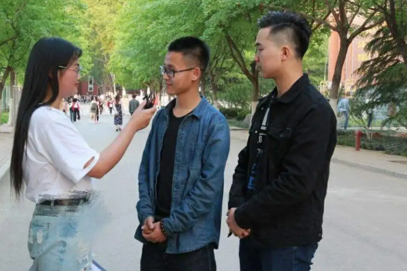 大学生每月生活费等级表，第一级堪比荒野求生，学生囊中羞涩