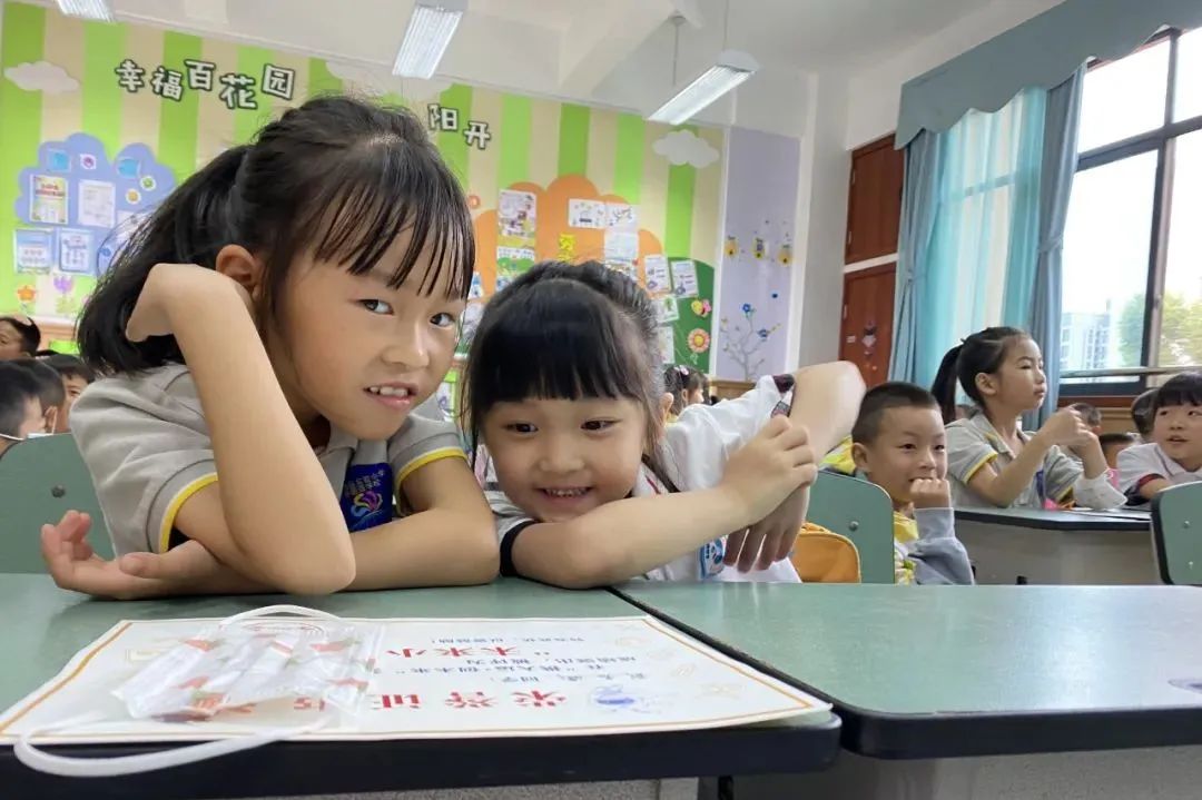 实验小学外国语学校与机关幼儿园携手开展幼小衔接交流体验活动