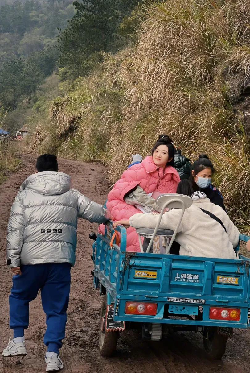 《乐游原》杀青，景甜一些日常美照，一起看看吧