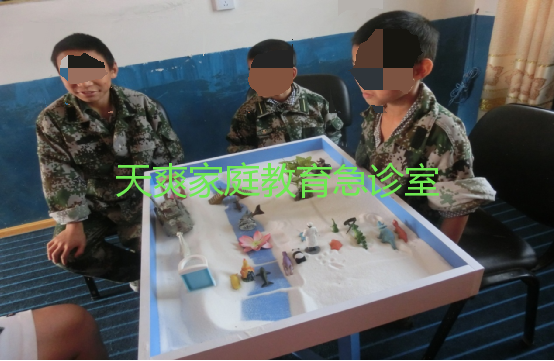 无言的倾诉 | 沙盘游戏助力少年心理成长