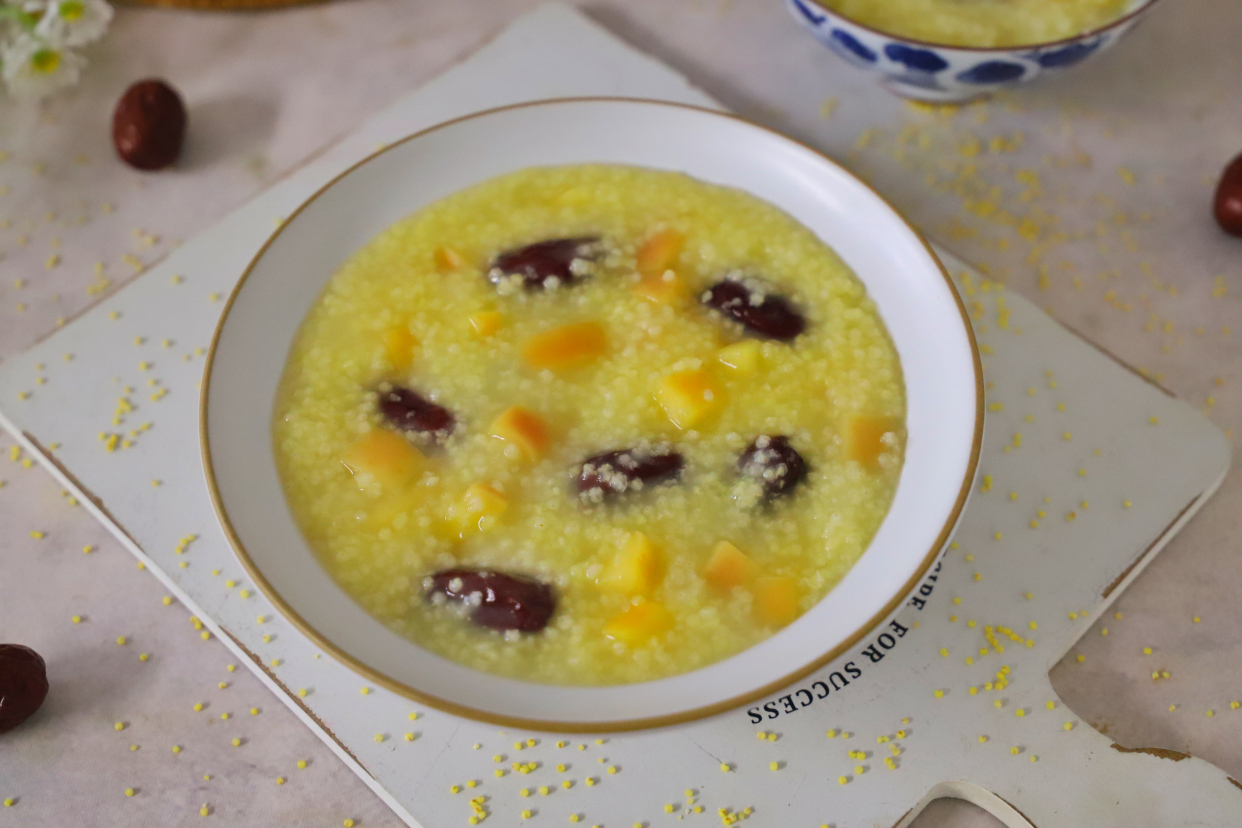 三伏将至,有钱没钱多喝6款"养心粥",营养消暑,轻松度过苦夏