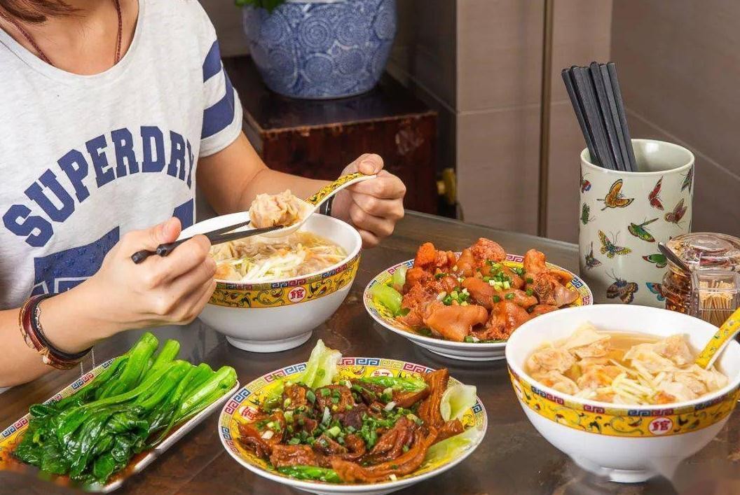 香港最有名的10道菜，鲜香醇厚，港味十足，都是当地人的心头爱