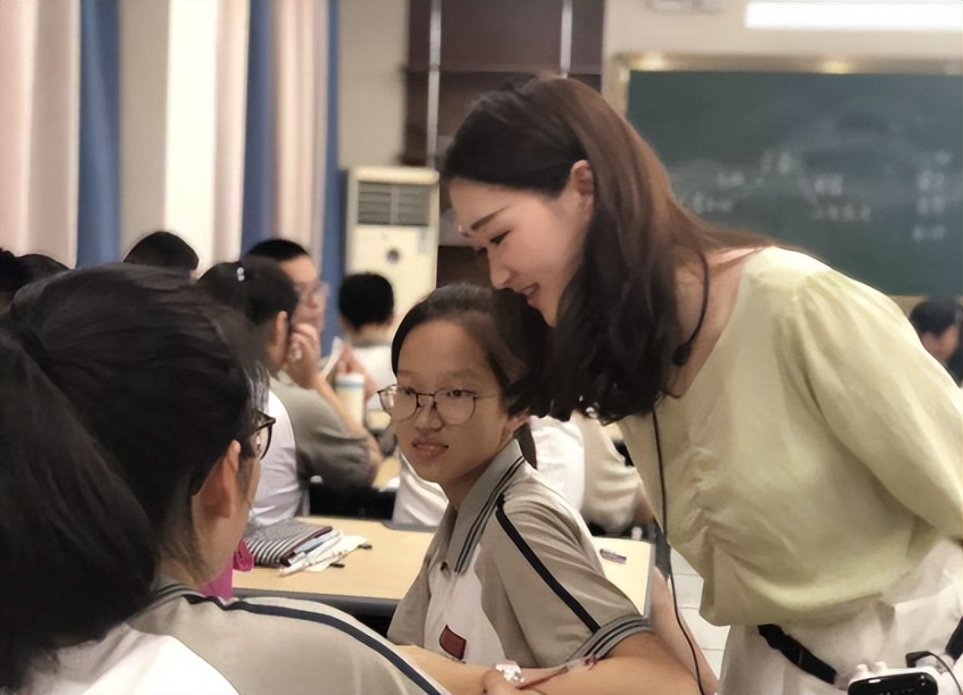 高考生将迎来变化，2022年高考时间公布，部分考生甚至要考4天