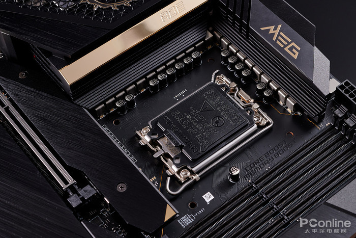 微星MEG Z690 ACE主板评测：规格全面升级的黑金战神