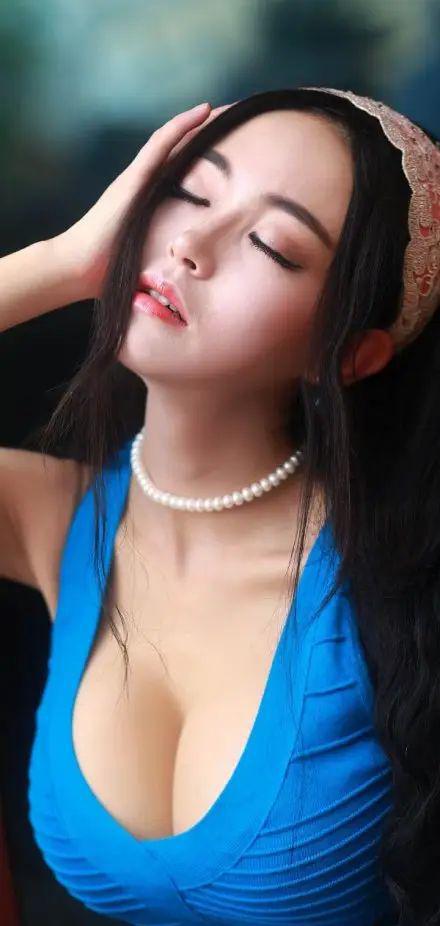胸围最大能有多大  乳神排行榜罩杯大到你不敢想象图片