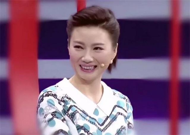 名校美女教授杨雨：我和李清照一样，“好酒、好赌还好色”