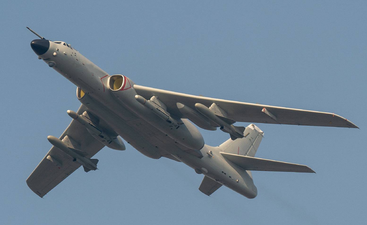 ���ƺ�ը���Ⱥ�ĸ���ѣ�003��ĸ����ˮ�ˣ�Ϊ�κ�20��������Ѷ