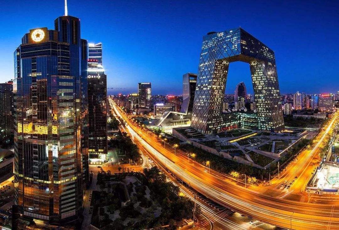 应届大学生（应届大学生）