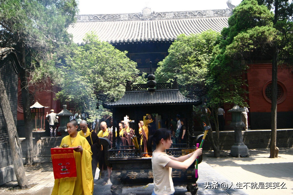 南普陀寺求什么最灵(嵩山少林寺杭州灵隐寺，中国香火最旺的10座寺庙，福建有一座上榜)