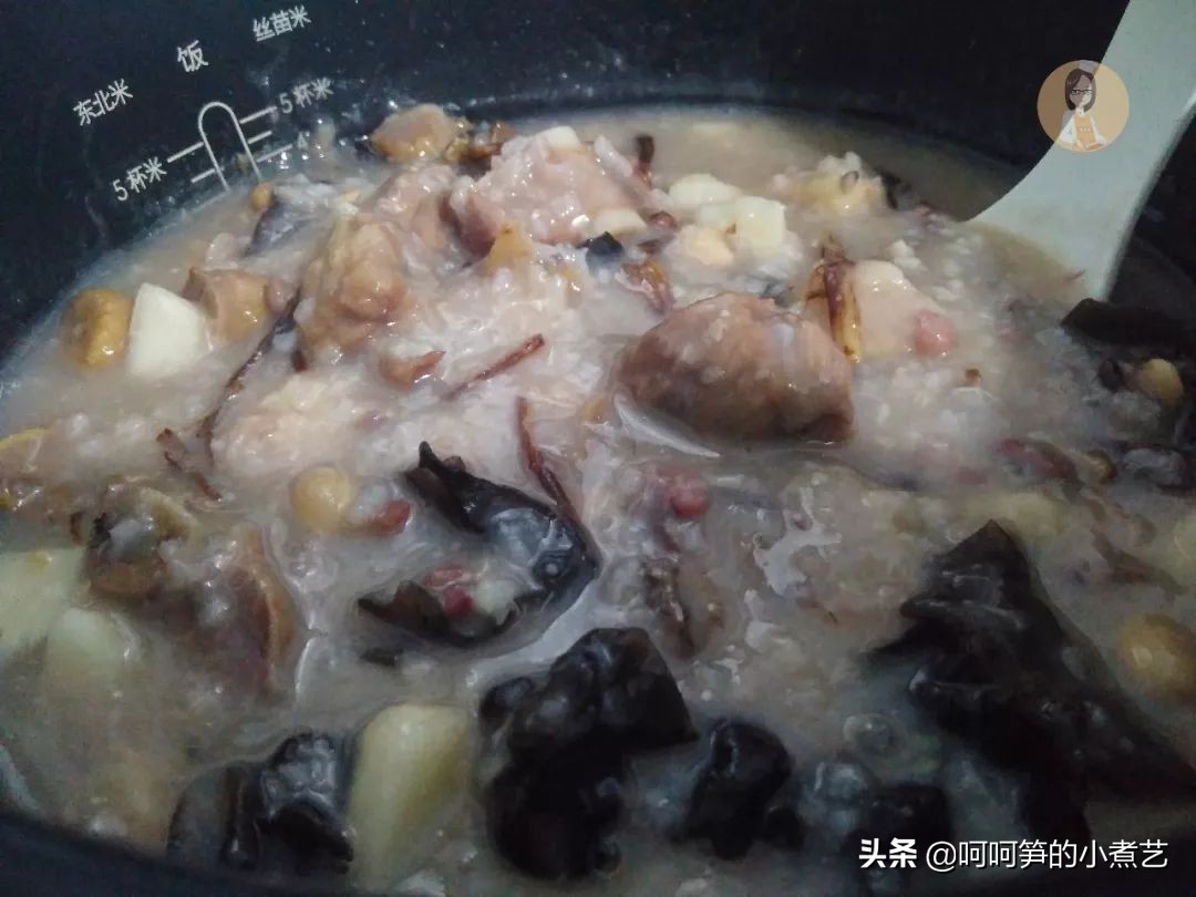 腊八到，香浓黏稠的腊八粥，温暖又治愈，甜党咸党你是哪一党？