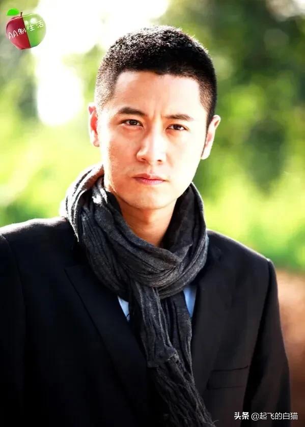 表面是演员，背后是老师，学生稳稳占据娱乐圈，你知道吗？