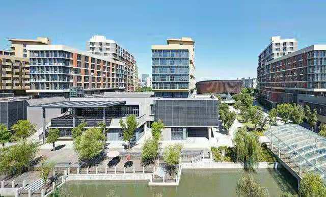 上海高校最大的“黑马”，如今成为双一流，录取分数线赶超985