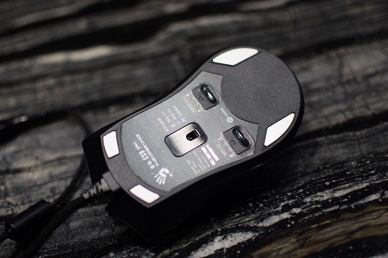 游戏利器 血手幽灵Bloody ES9 Pro专业电竞鼠