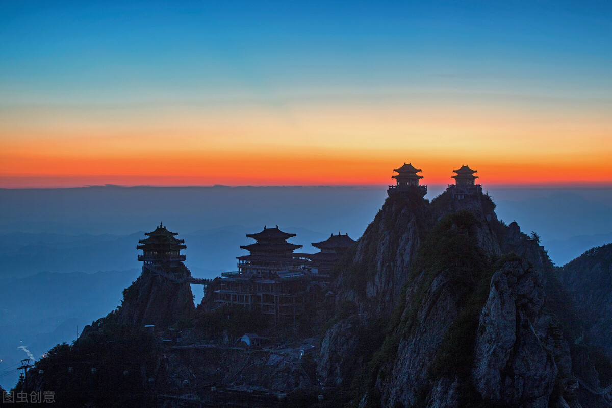 洛阳市老君山风景名胜区（带你了解老君山）