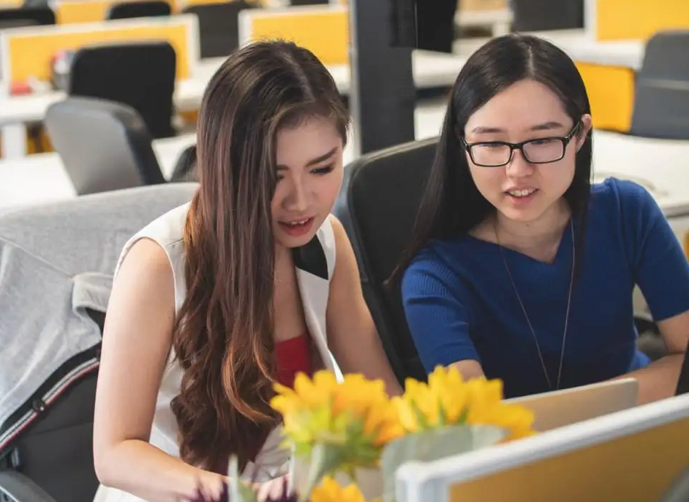 “学历真的很重要”，不因停工影响收入的几个行业，工作优势明显