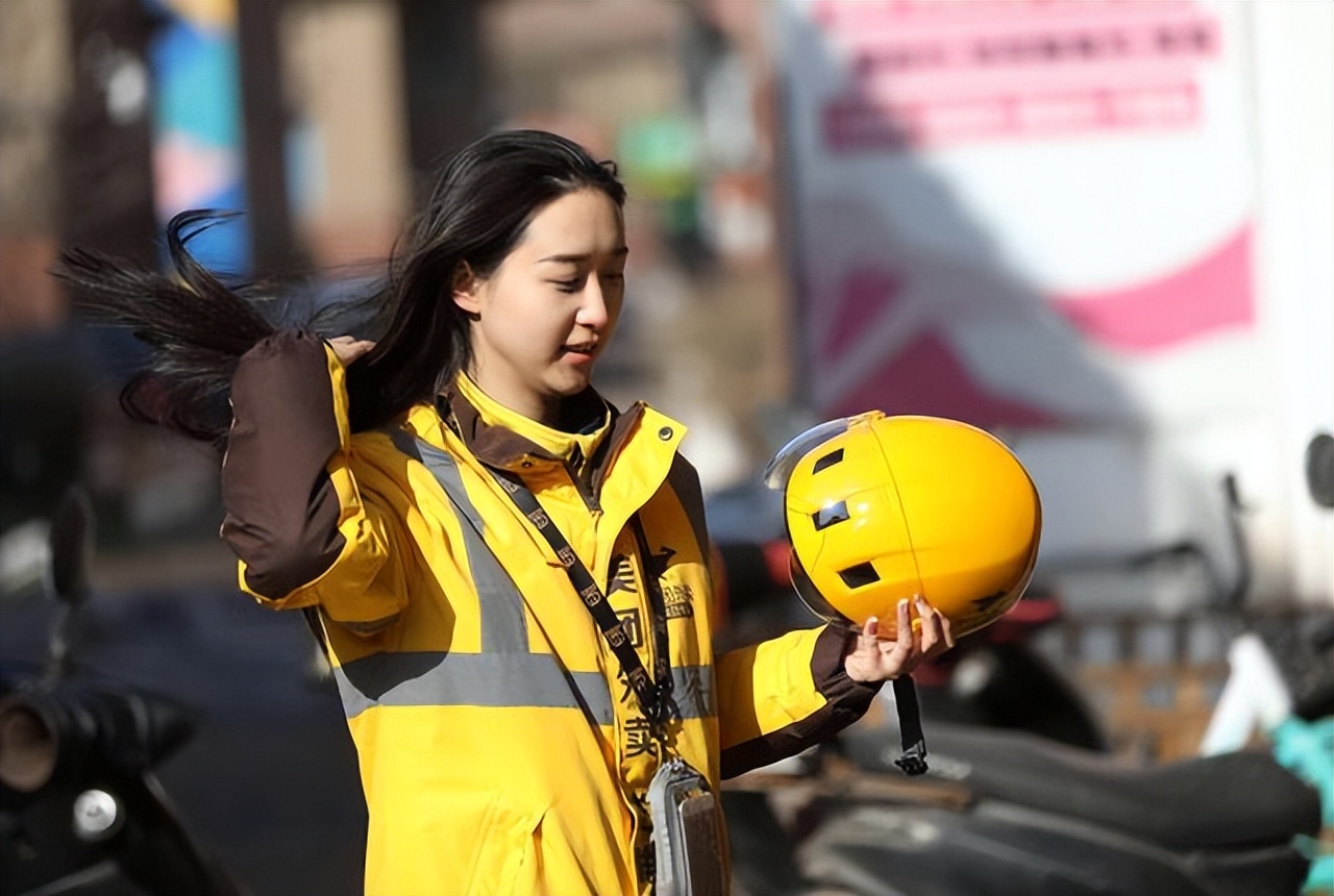美团深藏不露？全国600万全职骑手，有17万本科生是外卖小哥？