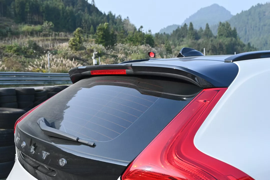 不甘平庸的另类钢炮——二手沃尔沃 V40CC
