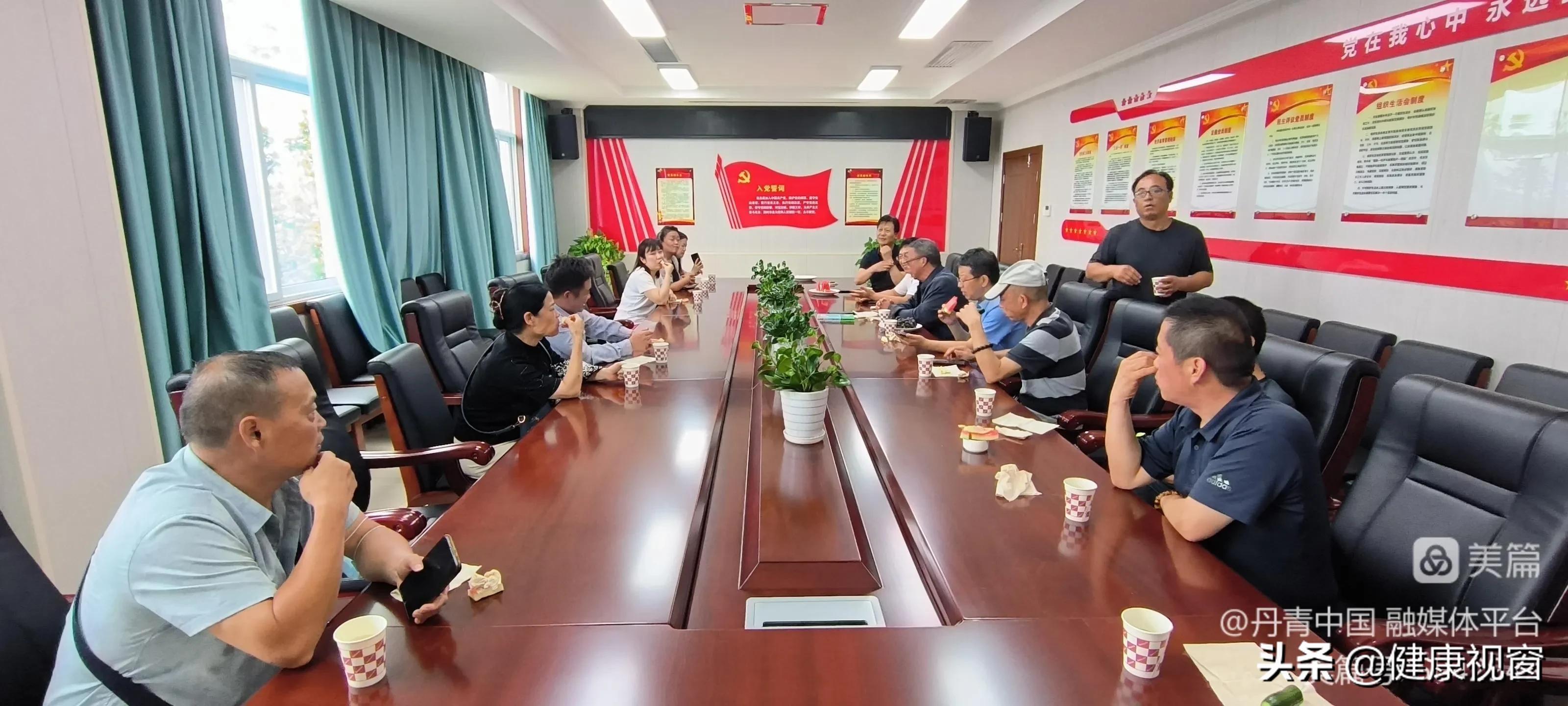 大医精诚 医者仁心——陕西扶贫书画院带领中医药专家下乡送健康