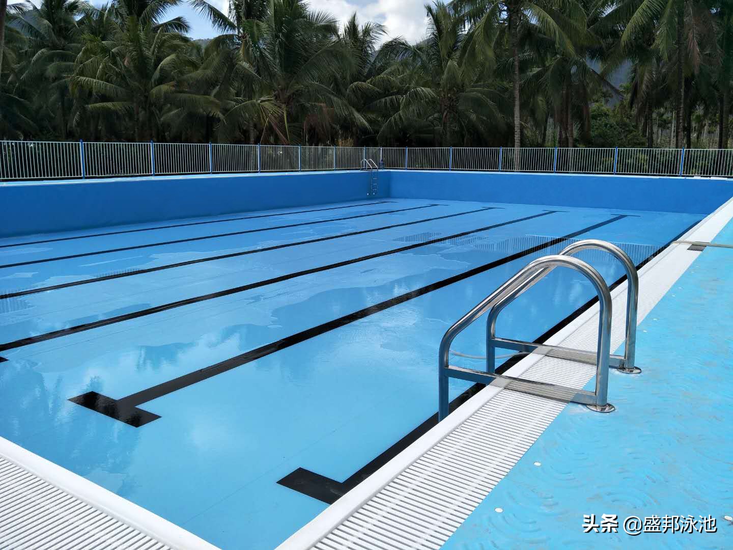 不锈钢泳池池体特性介绍
