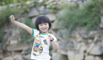 《爸爸去哪儿》十大萌娃现状：诺一变忧郁王子，曹格女儿堪比整容