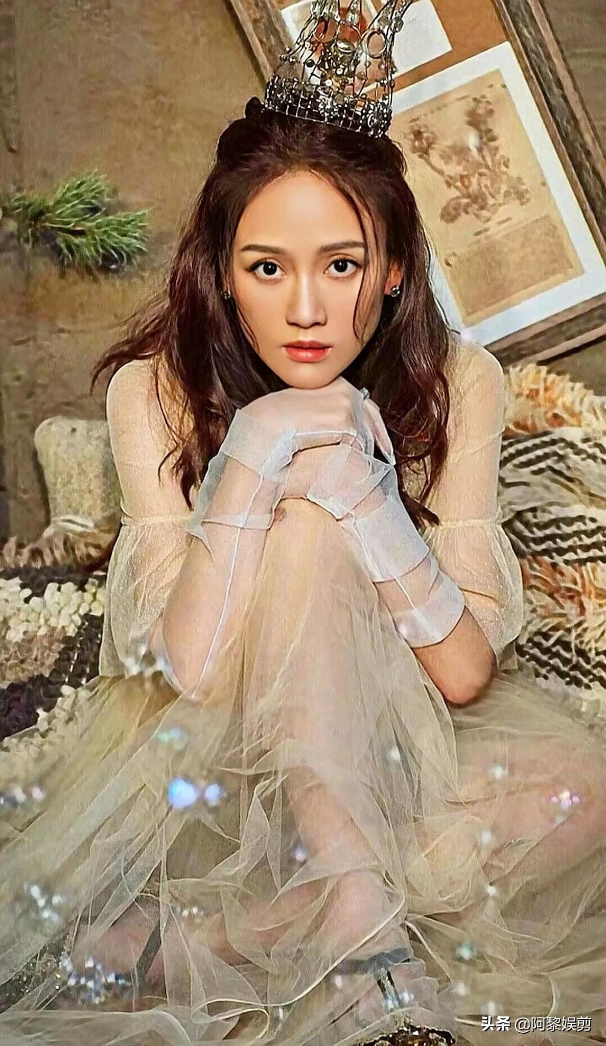 陈乔恩肤白貌美，好有气质