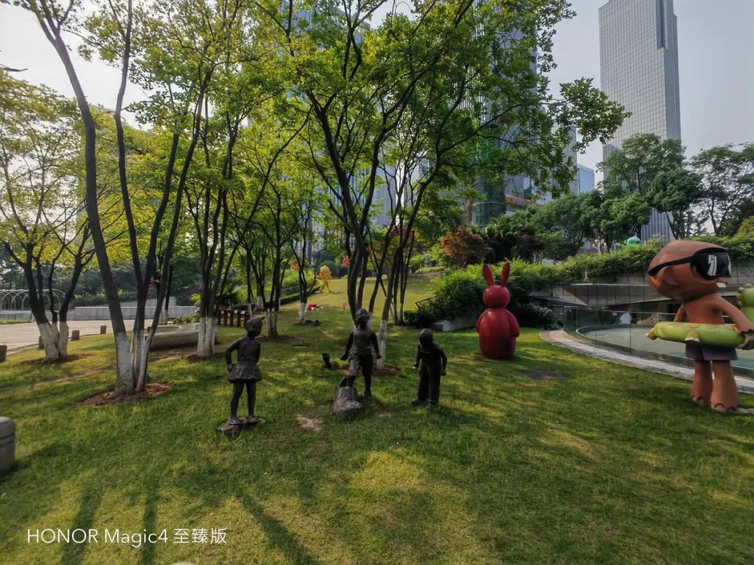 荣耀Magic4 至臻版测评：影像旗舰中的“傻瓜相机”