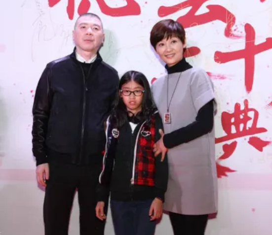 真没想到，这10对明星夫妇是丁克，有人养猫，有人把狗当亲人