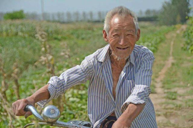 体重与寿命的关系：60岁后，这样的体重“最长寿”，你达标了吗？